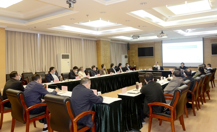 厅党委召开第17次党委理论中心组学习会议暨专家服务团交通强国建设专题讲座